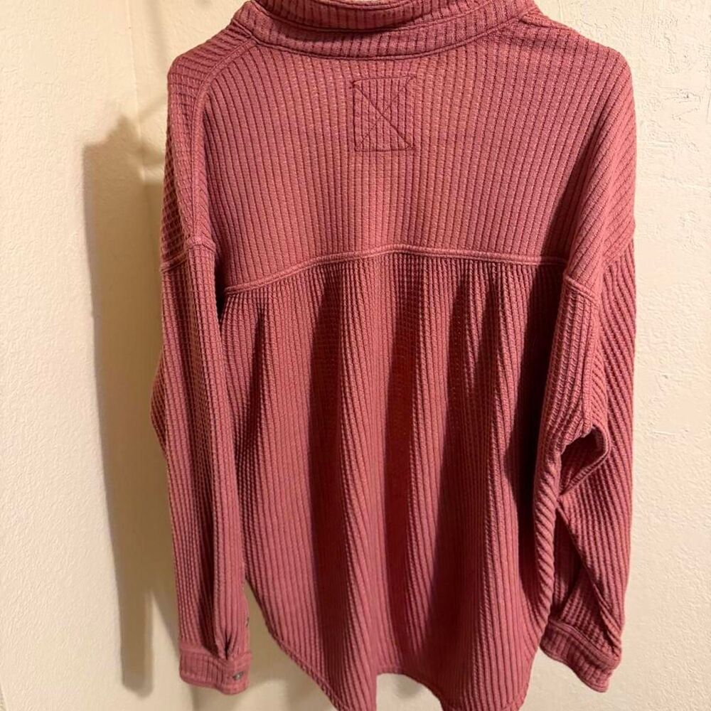 Aerie Women's Pink and Red Shirt - Picture 5 of 5